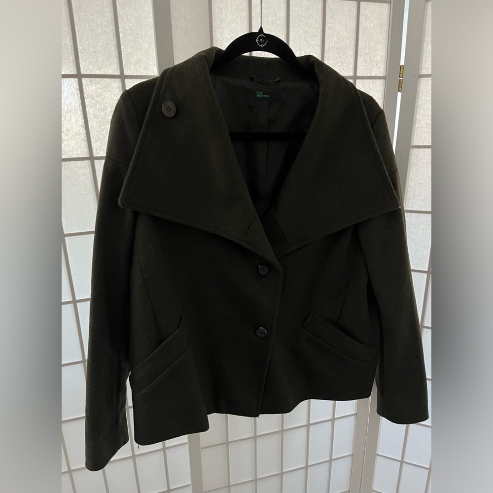 United Colors of Benetton Vintage Olive Short Coat | Size: 42